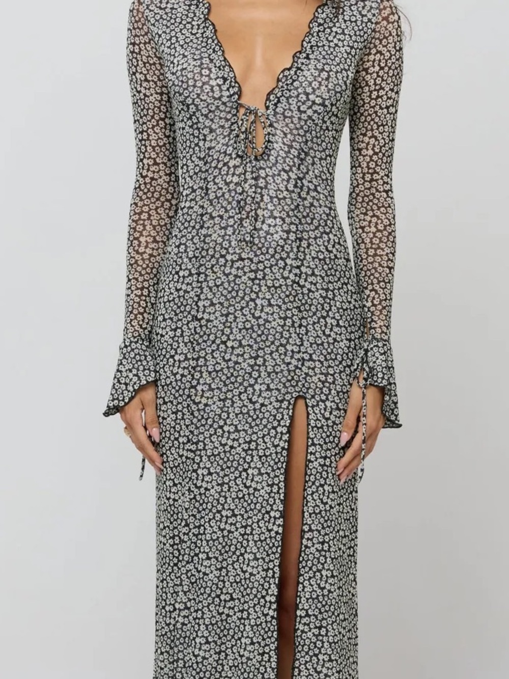 RESA SOLD OUT Lennon Black and White Floral Long Sleeve Dress w Front Slit NWT